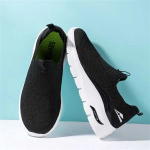 Scarpe 3738 Black Basketball Men Sneakers Vulcanizzare i mocassini di lusso maschile scarpe sneaker best seller Tenni High End