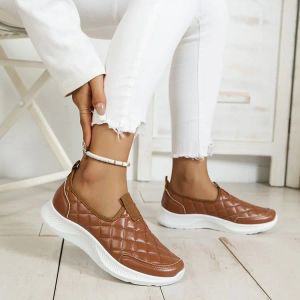 Skor guld sneakers höst bästsäljande mode platt rund tå loafers casual hundra lyx drar kvinnors vulkaniserade skor slipon