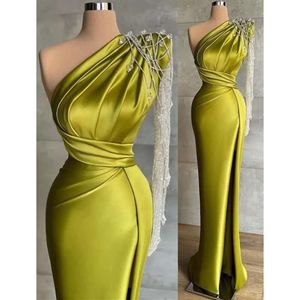 Prom Sheath Green Dresses Plus Size One Shoulder Satin Evening Formell klänningar Fest andra mottagning Födelsedagsklänning