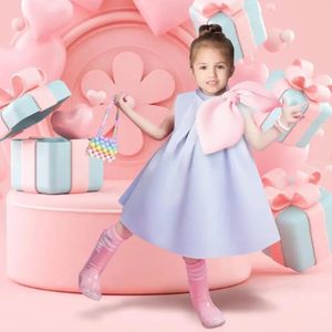 Summer Baby Spanish Lolita Princess Ball Gown Bow senza maniche Design Compleanno Battesimo Eid Party Cute Girls Vest Dress A2763 240318