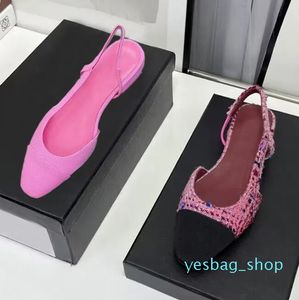 Klassisk dam sandal designer skor läder yttersula sandaler party brev skarv kvinnor dansklänning sko mocka platt skor mocka panel kvinnskor storlek 35-41-42 med låda