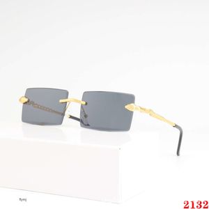 2 pcs Fashion luxury designer New overseas metal box sunglasses classic fashion glasses 2132