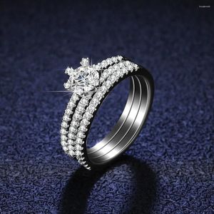 클러스터 링 매력적인 PT950 백금 0.5 D 컬러 Moissanite Diamond 및 Baguette Diamonds Jewelry