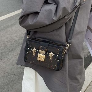 Kutu Şekli Çanta Kilit Toka Bir Omuz Messenger Tasarım Moda Küçük Kare Çantalar Retro Vintage İngiliz Tarzı Kadın Mini Çantası294V