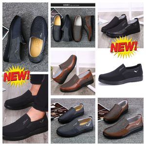 Designer formali modello Gai Man Black Shoes Points Toes Puntes Banchets Siding Designer di tacchi da uomo Scarpa traspirante EUR 38-50 morbido