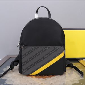 Zaino di design da uomo di lusso in nylon da viaggio d'affari borse casual borsa da grande spazio borsa a tracolla di alta qualità 315 borsa da scuola D0072