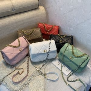 Axelväskor mode kvinnor crossbody två c rutiga quiltade kvalitet hög lyxig designer handväskor damer märke klassisk kedja messenger väska handväska 2024 plånböcker totes