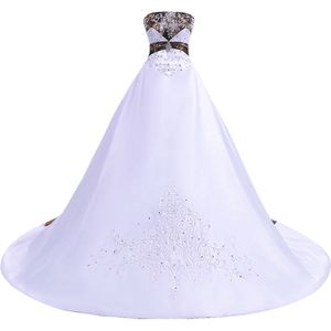 Abiti da sposa mimetici senza spalline Abito da ballo con perline ricamate Abiti da sposa country Corsetto senza maniche Abiti da sposa taglie forti 2024 Vestido De Novia