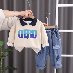 Set di abbigliamento Completi primaverili per bambini 2024 Vestiti per neonati da 1 a 6 anni Lettera Colletto rovesciato T-shirt e pantaloni a maniche lunghe Bambini Ragazzi