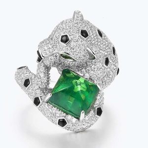 Ayjewelry Sterling Sier Leopard med Lab Emerald Stone Black Spots Panther Rings for Women Fine Jewelry
