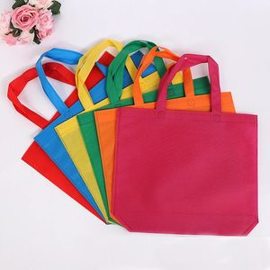 20 Piecelot Custom Printing Nonwoven Bag Portable Shopping för marknadsföring och annons 80G Fabric 240308