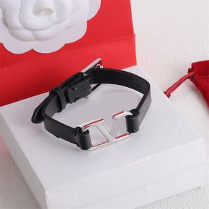 Designer de pulseira polida para mulheres design de nicho sentindo pulseira cheia de diamantes unissex temperamento versátil preto e branco opcional zl184 I4