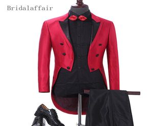 Gwenhwyfar Red Mens Tailcoat Men for Men Groom Tuxedo 2PCSピークラペル男性スーツモーニングドレスジャケットパンツSet7063013