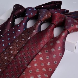 Papillon 8CM Cravatta per uomo Matrimonio Sposo Groomsman Cravatta bordeaux Jacquard a righe Business Gravatas De Luxo Para Home Abito Accessori