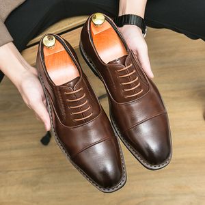 Erkek gündelik iş ayakkabıları bağcısı rahat oxford moda ayakkabıları açık hava yürüyüş broues ayakkabı erkekler için resmi ayakkabılar