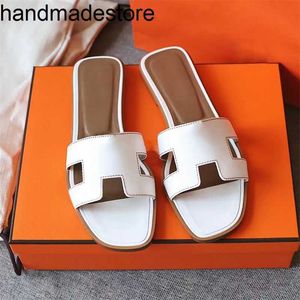 Designer Luxury Slipper Sandal Orans Fashion Sandals Thick Sole Brand Women Slide with Lnterlocking Indoor Home Lovely Sunny Beach Man Woman Slippers