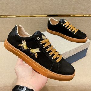 Little Fu Bee White Shoes Spring and Autumn Mens Board Edition Leather Casual Quality Kuqi Oyqc