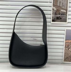 Роскошная женская дизайнерская сумка из гладкой кожи The Row Half Moon Bag Подмышечная сумка Плоский плечевой ремень Изогнутая застежка-молния Клатч-тоут с замшевой подкладкой Кошелек под мышками M664