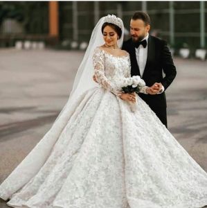 Vintage Lace Ball Gown Wedding Dresses Sheer Neck Off Shoulder Long Sleeve Bridal Gowns Puffy Skirt Beach Wedding vestidos de