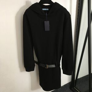 رسائل تطريز فستان نسائي سوداء الطول الطويل الحزام حزام مصمم الفساتين