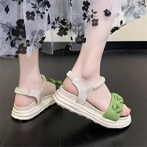 Sapatos casuais super leve anti deslizamento branco mulher sandálias de dedo chinelos de borracha mulher tênis esportes snackers bonito sapa ydx2