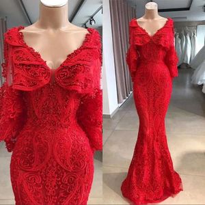Neck Deep V Mermaid Prom Dresses Red Lace Appliques Beads Long Sleeve Pageant Arabic Dubai Formal Party Gowns Evening Dress