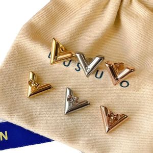 Fashion Design Stud Rose Gold Earring Girls' Letter Inlaid Earrings Classic Senior Couple Gift Accessories Designer Jewelry