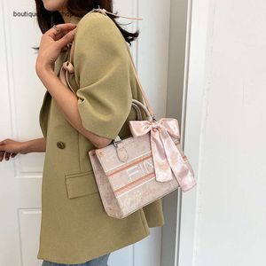 Kadınlar İçin Tasarımcı Çantaları BAYNI İÇİN BAŞLANGIÇ Çantası Yeni Modaya Tote Çanta Küçük ve Büyük Kapasiteli El Taşınağı Omuz Çantası