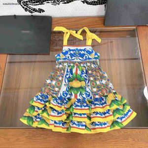 مصمم جديد للأطفال ملابس الفتيات الفتيات Camisole Dresses Baby Multi Cake Cake Skirt Princess Bress Size 90-150 cm Child Frock 24mar