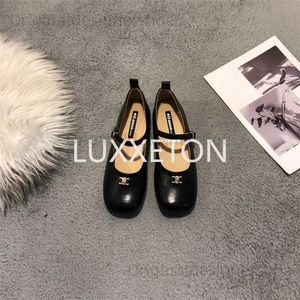 Casual Shoes Spring and Autumn Korean Style Shallow Mouth Womens Shoes Retro Flat Bottomed Round Toe Versatile Casual Small Leather Shoes T240323