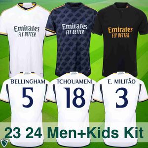 Real Madrid 23 24 Bellingham Vini Jr Soccer Jerseys Kroos Tchouameni 2023 2024 Fotbollskjorta Camavinga Rodryo Modrric Camisetas Men (Player) Kit Uni M2OC