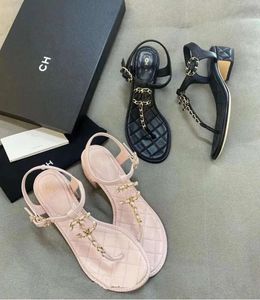 Franska designer kvinnor tofflor klipp tå platt sandaler sommar t bundna damer skor strand casual kvinna lyx kanal flip flops mode kvinnliga läder skor 1234345
