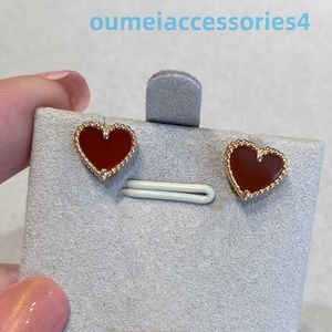 Designer Luxury Brand Jewelry Vanl Cleefl Arpelsstud Earrings Love Female Pair of Red Agate Heart Earrings Cute and Sweet Stars Same Style Counter