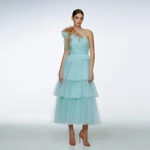 Abiti casual Elegante tulle laterale blu ghiaccio Donna Tutù floreale con una spalla Lunghezza alla caviglia Abito maxi per invitati a un matrimonio