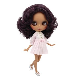 Lodowate DBS Blyth Doll Red mieszane włosy z ciemną skórę spersonalizowaną matową twarz nagie ciało stawowe BL135950 240307