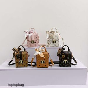 Designer Borse a tracolla moda di lusso Internet celebrità piccola borsa 2023 nuovo autunno / inverno nuova mini borsa a tracolla singola borsa rossa a tracolla