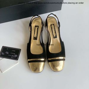 Designerskor Cap Womens Classic Goatsskin Toe Sandal Slingbacks Beige Black Block Heels Pump Shoes Vintage Slyckande E Ballet Flats