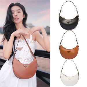 Senhora de alta qualidade couro meia lua bolsa carteiras luxo mulheres mens embreagem triângulo saco moda bolsa preta satchel ombro tote cosmético crossbody sacos de designer