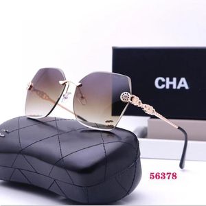 Fashion Designer Channel Able Metal Oval Small Frame Occhiali da sole per uomini e donne Outdoor Street Photography Loguat Temple ReadRead O occhiali da sole di febbraio