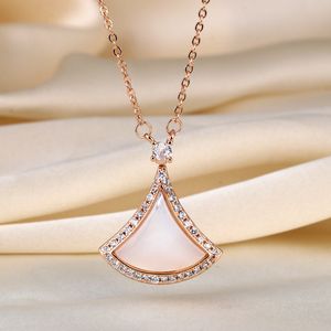 Limited edition skirt necklace for women All with sweet wind niche design Premium sense small fan clavicle chain S925 shell scalloped earrings