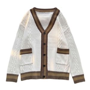 홍콩 스타일의 니트 카디건 남성용 봄과 가을 트렌디 브랜드 느슨한 커플 디자인, 대조 컬러 재킷 스웨터