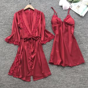 2PCS Leepwear Female Pajamas Set Satin Home Pyjamamas Lace Robe Sleep Suit VNeck Wedding Nightwear Wear Nighty Rob 240321