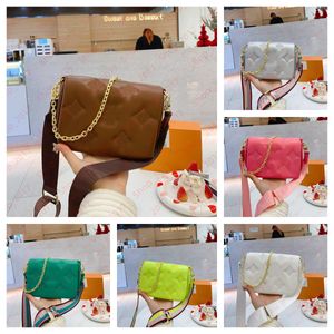 Designer Bag Cross Body Chain Shoulder Bags Fashion Tote Handväska Luxury BubbleGram Wallet On Strap Purse Spring Ryggsäck Kvinnor Broderi Coussin Messenger Tote