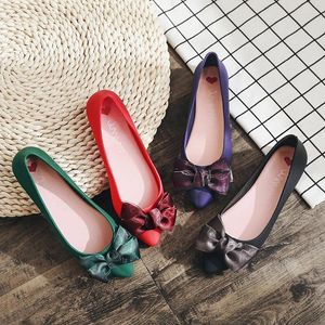 Casual Shoes Pointed Toe Ribbon Bow-tied Flower Loafers Plastic Waterproof Jelly Solid Soft Soled Anti-skid Flats Moccasins Women