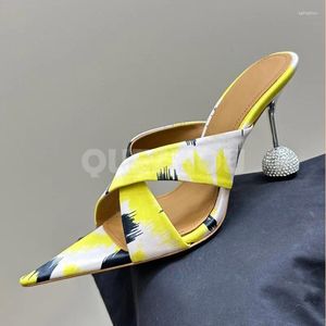 Kapcie żeńskie lato 2024 styl heterotypowy heterotypowy obcas mozaiki butów kobiet szlachetne luksusowe panie