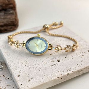 Ny Oval Armband Light Luxury, Utsökt, Nisch Women's Watch, Premium Quartz Watch