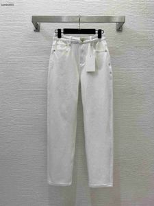 Marke Jeans Damen Jean Designerhose Elastische Waschbaumwolle Fashion LOGO Denims Hosen Frau weiße Denims Hosen 23. März