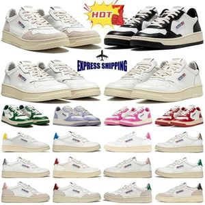 Designer Autrys Medaglia Scarpe casual Sneakers Uomo Donna Azione Pelle bicolore Pelle scamosciata Low Pink Panda Lows Mocassini Donna Scarpe da ginnastica Low Usa Outdoor