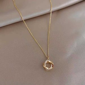 Titanium steel necklace A102 minimalist ins style collarbone chain womens decoration light luxury temperament pendant with diamond inlay design sense