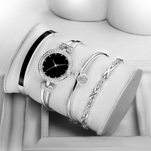 28mm Woman Watch 4 Pieces Set Glass Diamond Fashion Montre armbandsur Kvartsrörelse klockor